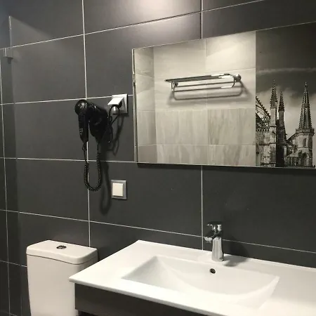 Pinoyhouse Guest house 3*